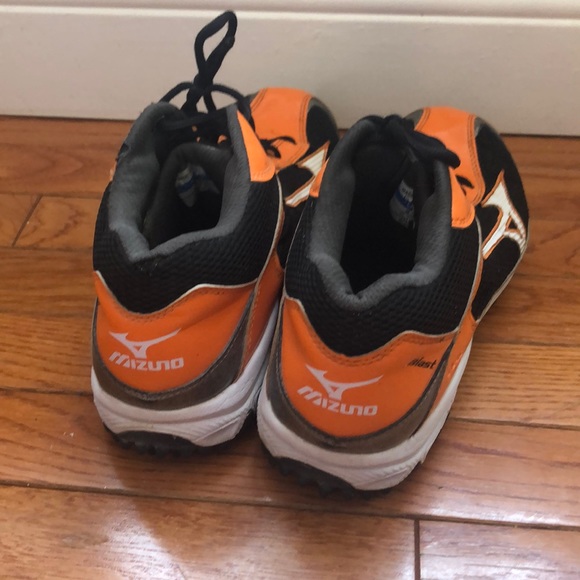 Mizuno | 9.5 - Picture 3 of 6